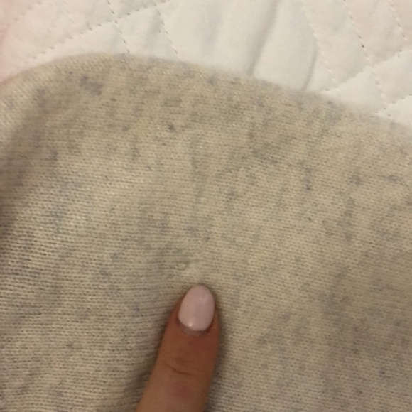 Club Monaco Cashmere Cowl sweater! Never Worn - Picture 11 of 11